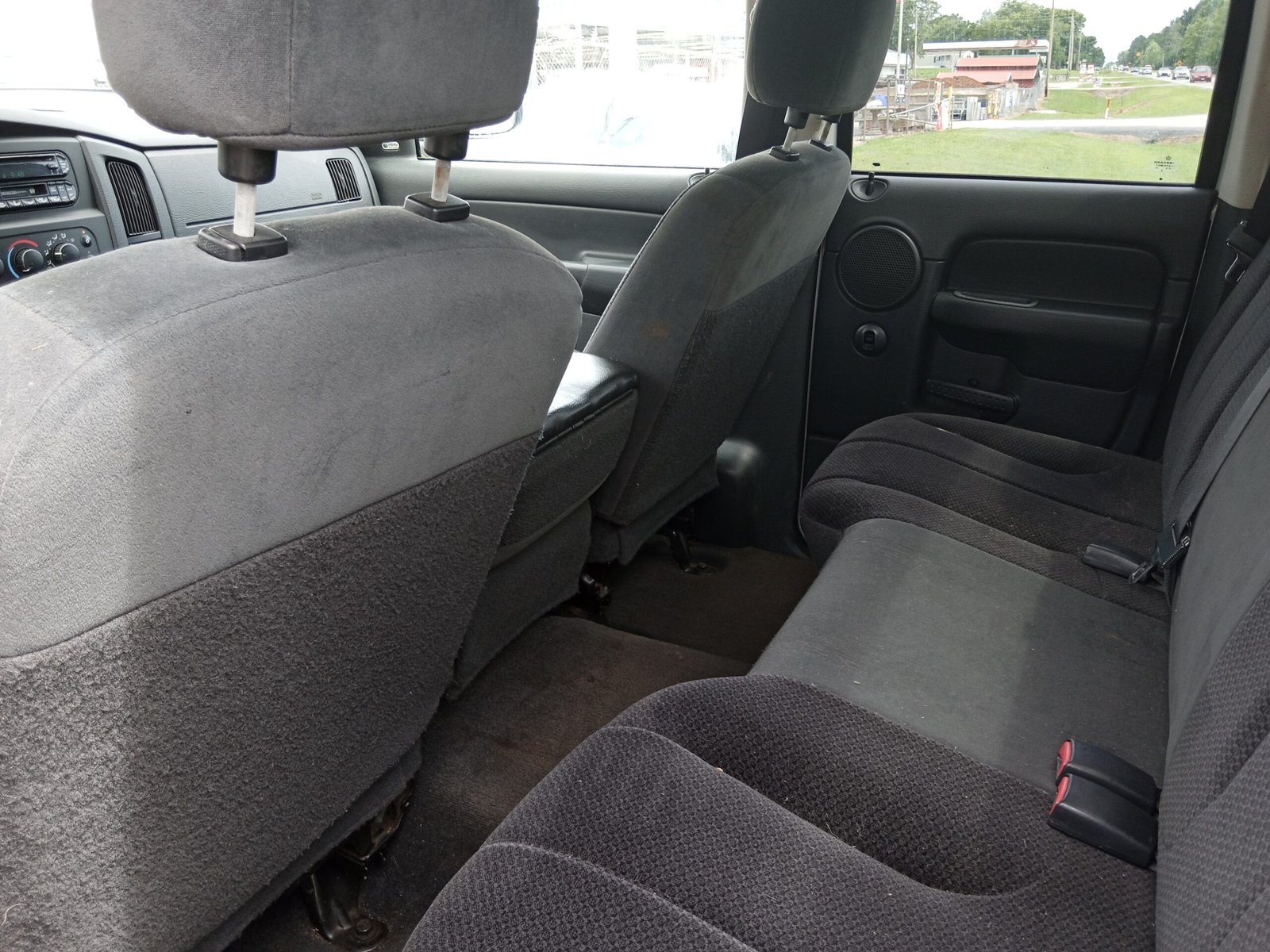 2004 DODGE RAM - Image 2