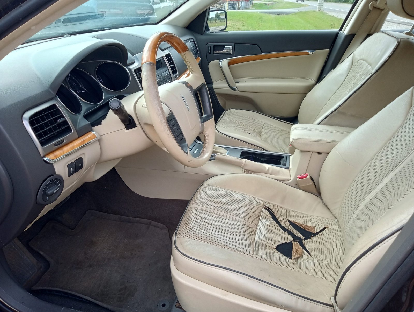 2011 LINCOLN MKZ - Image 6