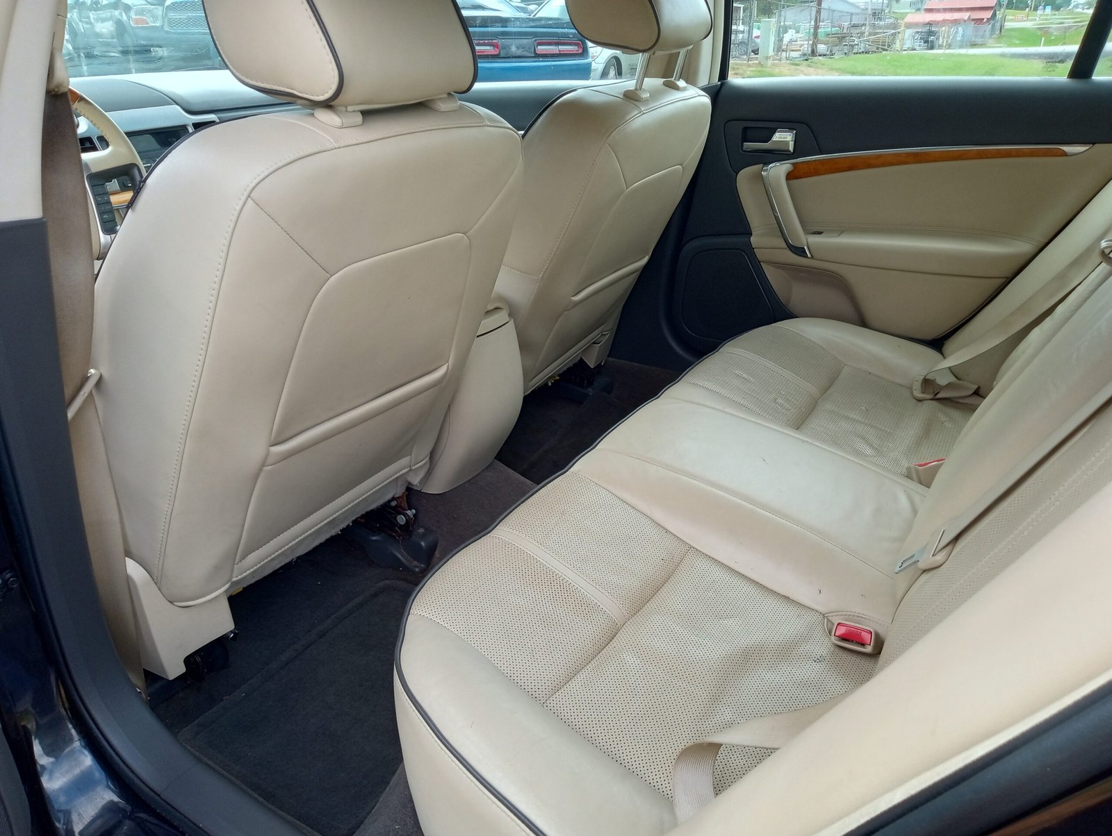 2011 LINCOLN MKZ - Image 7